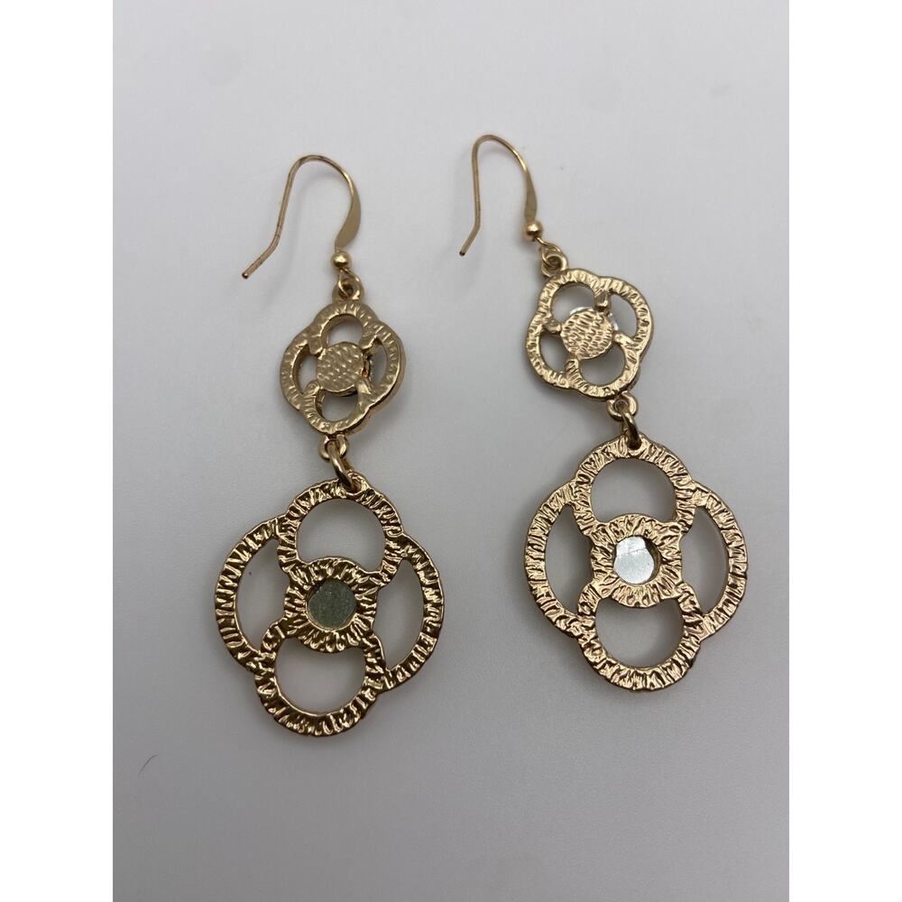 Textured Light Gold Tone Green Stone Open Work Dangle Drop Earrings - Picture 4 of 5